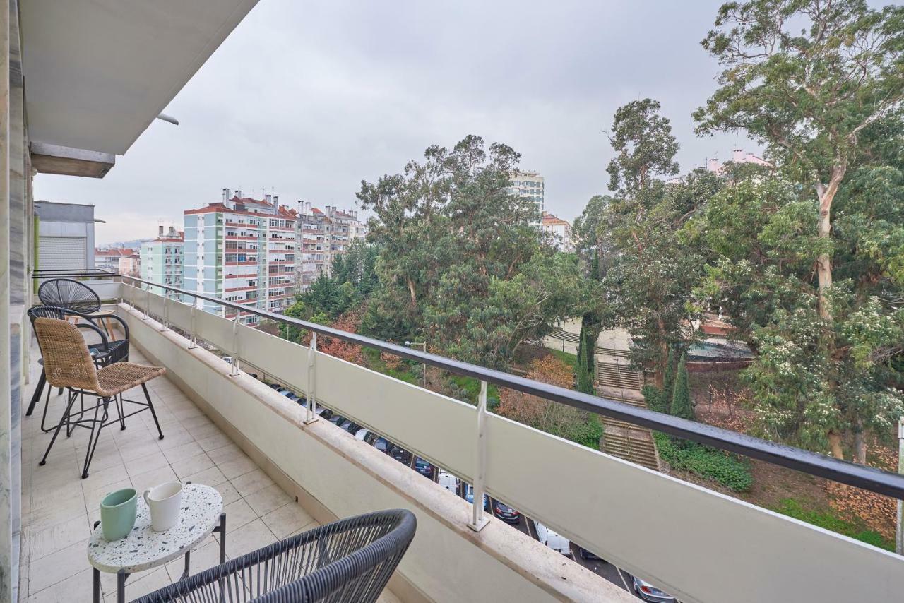 Light Apartment With Amazing Balcony, By Timecooler Lisboa Exterior foto